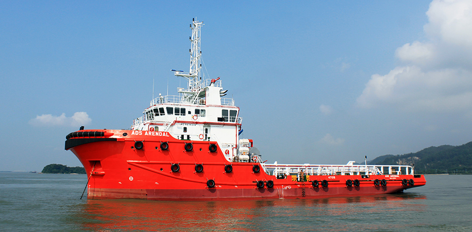 粵新海工58.7米錨拖供應(yīng)船