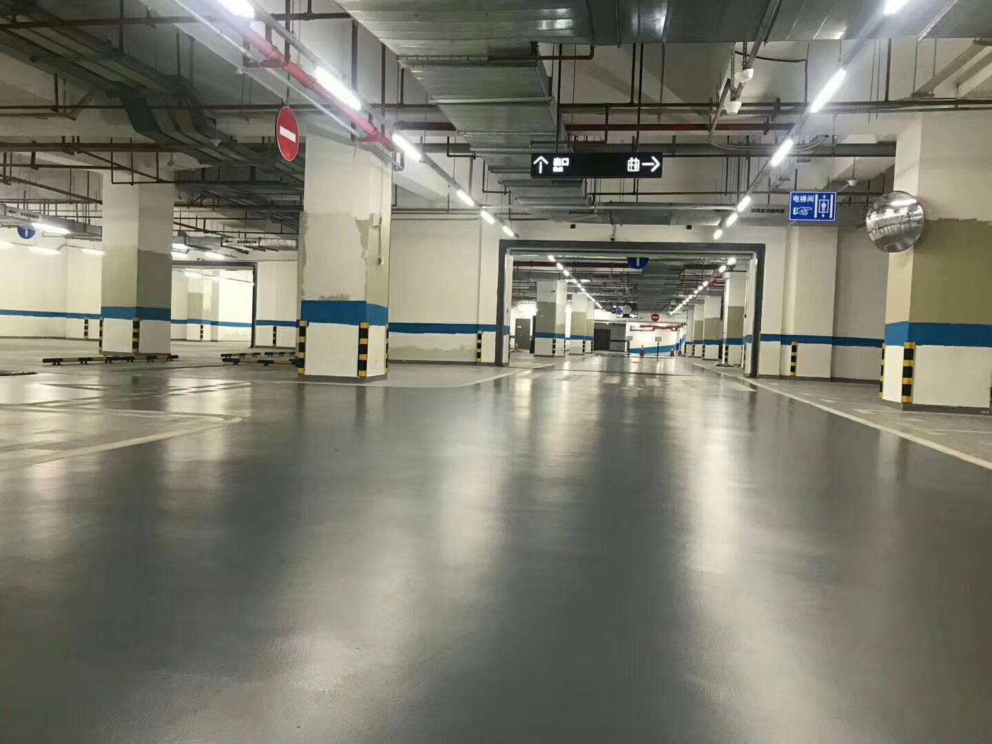 車庫環(huán)氧啞光地坪